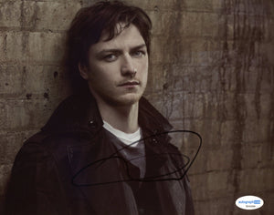 James McAvoy Wanted Signed Autograph 8x10 Photo ACOA