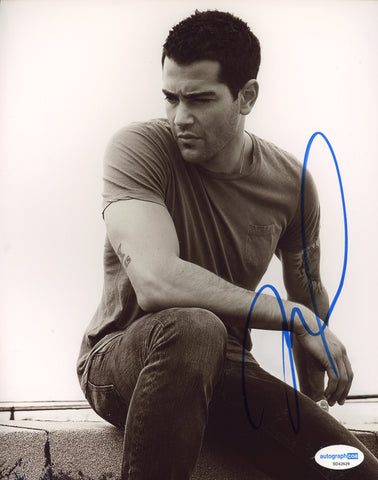 Jesse Metcalfe Dead Rising Signed Autograph 8x10 Photo ACOA