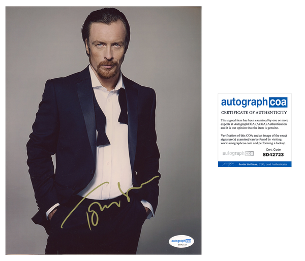 Toby Stephens Black Sails Signed Autograph 8x10 Photo ACOA