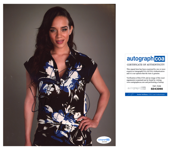 Hannah John Kamen Sexy Signed Autograph 8x10 Photo ACOA