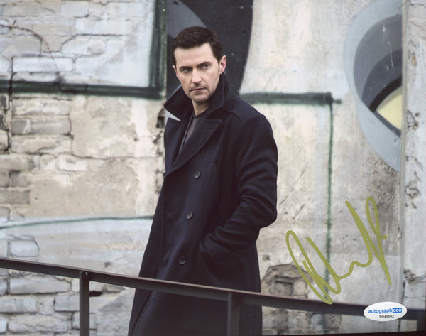 Richard Armitage Berlin Station Signed Autograph 8x10 Photo ACOA