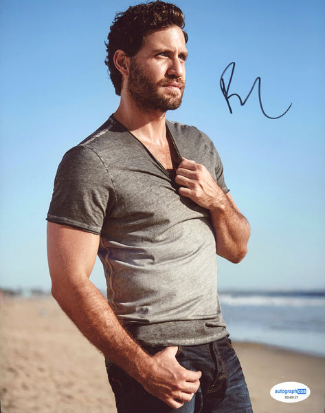 Edgar Ramirez Signed Autograph 8x10 Photo ACOA
