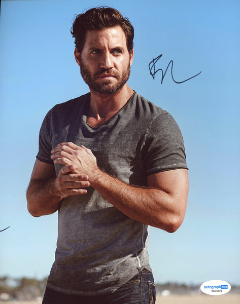 Edgar Ramirez Signed Autograph 8x10 Photo ACOA