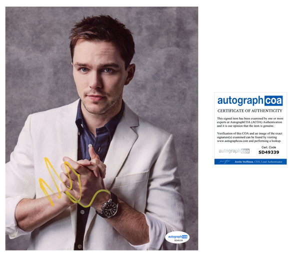 Nicholas Hoult Signed Autograph 8x10 Photo ACOA