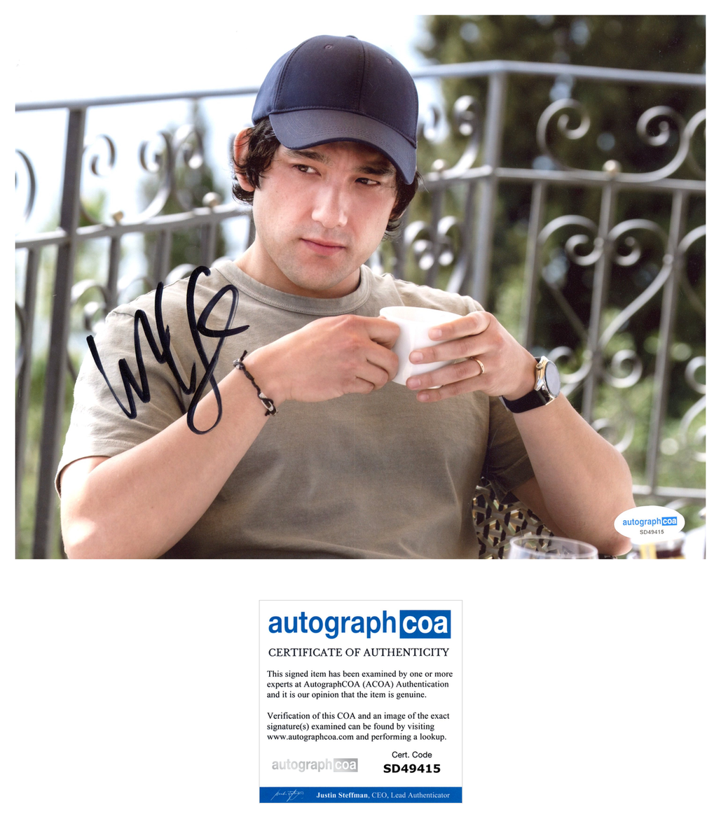 Will Sharpe White Lotus Signed Autograph 8x10 Photo ACOA | Outlaw ...