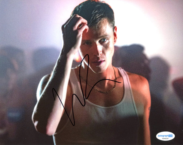 Harris Dickinson BabyGirl Signed Autograph 8x10 Photo ACOA
