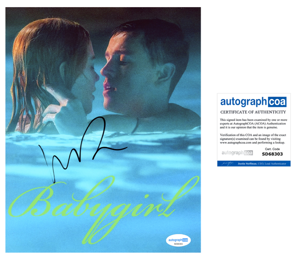 Harris Dickinson BabyGirl Signed Autograph 8x10 Photo ACOA