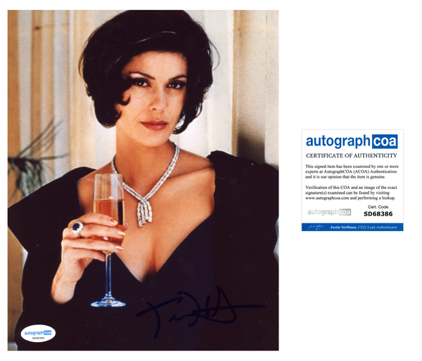 Teri Hatcher Bond Signed Autograph 8x10 Photo ACOA