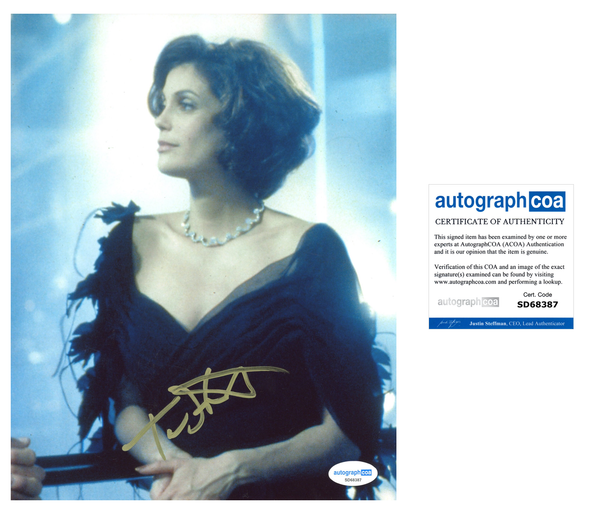 Teri Hatcher Bond Signed Autograph 8x10 Photo ACOA
