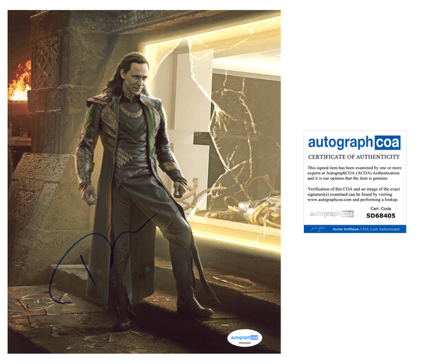 Tom Hiddleston Avengers Loki Signed Autograph 8x10 Photo ACOA