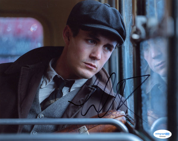 Jonah Hauer King Tattooist Signed Autograph 8x10 Photo ACOA