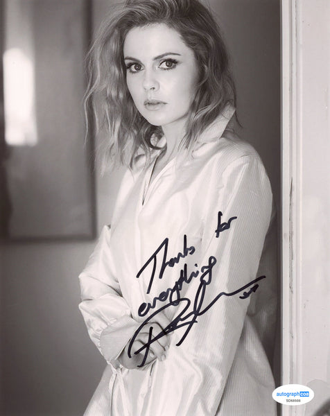 Rose McIver Sexy Signed Autograph 8x10 Photo ACOA