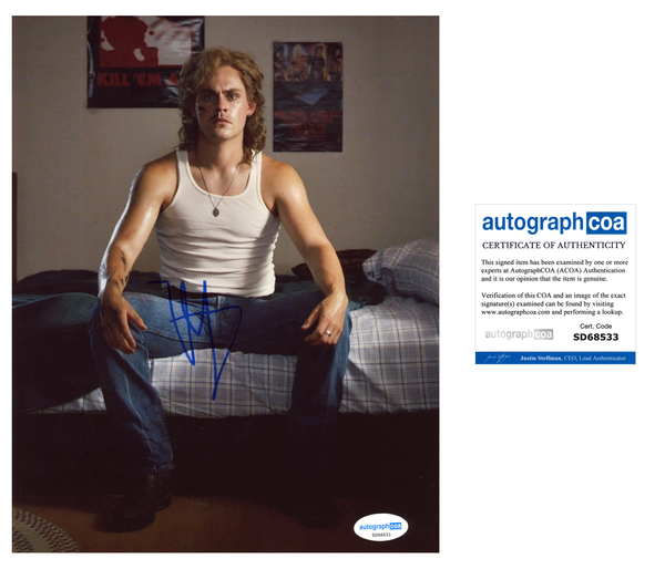 Dacre Montgomery Stranger Things Signed Autograph 8x10 Photo ACOA