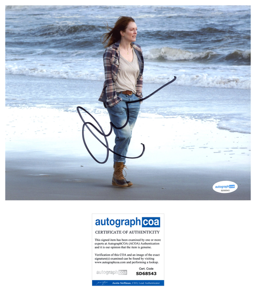 Julianne Moore Sexy Signed Autograph 8x10 photo ACOA