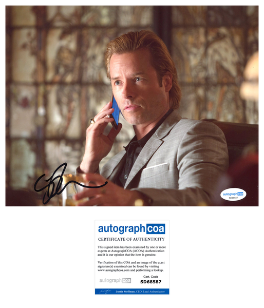 Guy Pearce Iron Man Signed Autograph 8x10 Photo ACOA