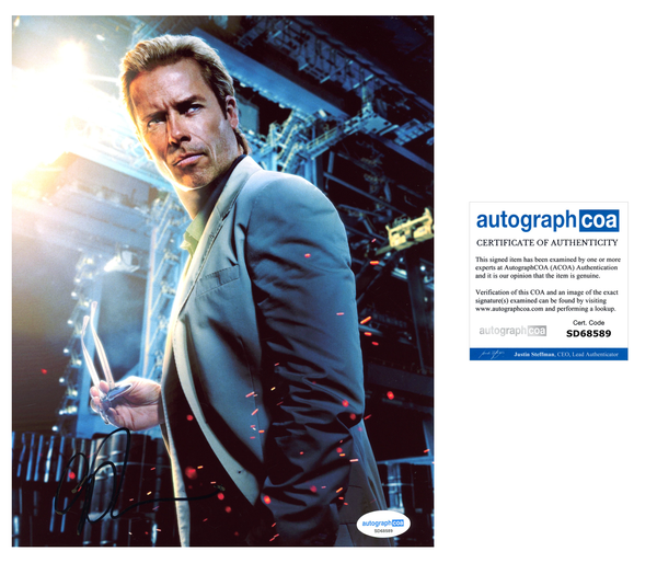 Guy Pearce Iron Man Signed Autograph 8x10 Photo ACOA