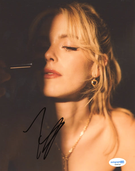 Kiernan Shipka Sexy Signed Autograph 8x10 Photo ACOA