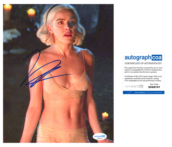 Kiernan Shipka Sexy Signed Autograph 8x10 Photo ACOA