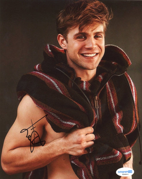 Leo Woodall One Day Signed Autograph 8x10 Photo ACOA