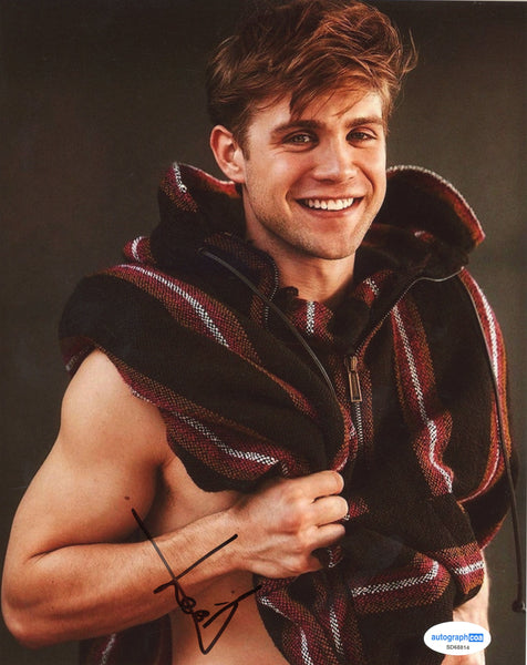 Leo Woodall One Day Signed Autograph 8x10 Photo ACOA