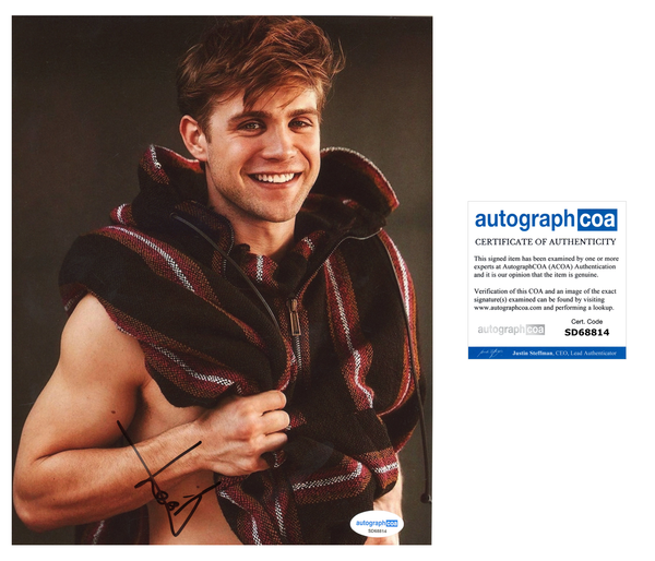 Leo Woodall One Day Signed Autograph 8x10 Photo ACOA