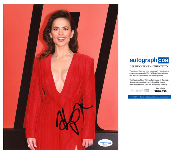 Hayley Atwell Signed 8x10