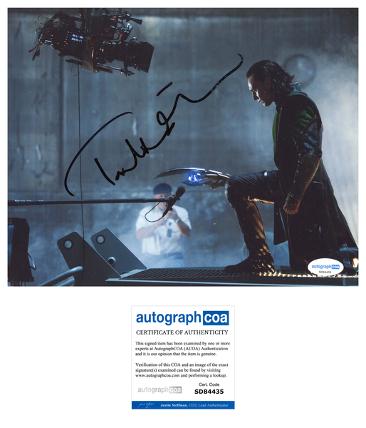 Tom Hiddleston Avengers Signed Autograph 8x10 Photo ACOA