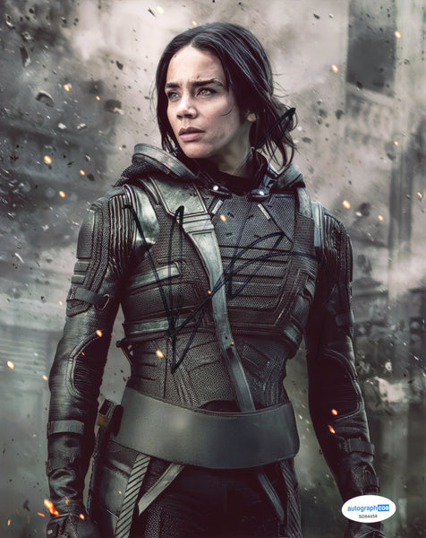 Hannah John Kamen Thunderbolts Signed Autograph 8x10 Photo ACOA