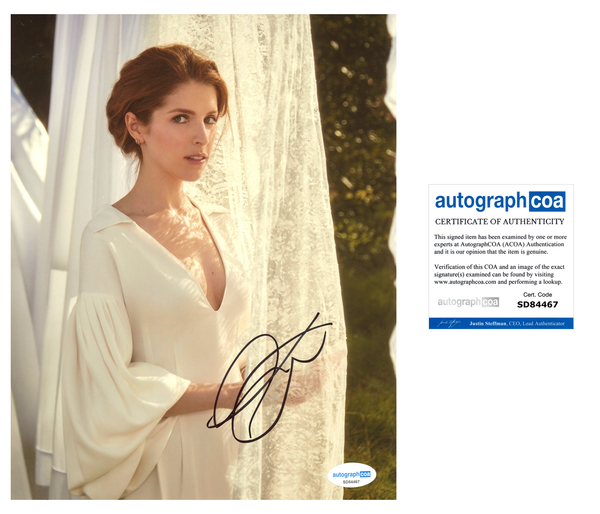 Anna Kendrick Sexy Signed Autograph 8x10 Photo ACOA