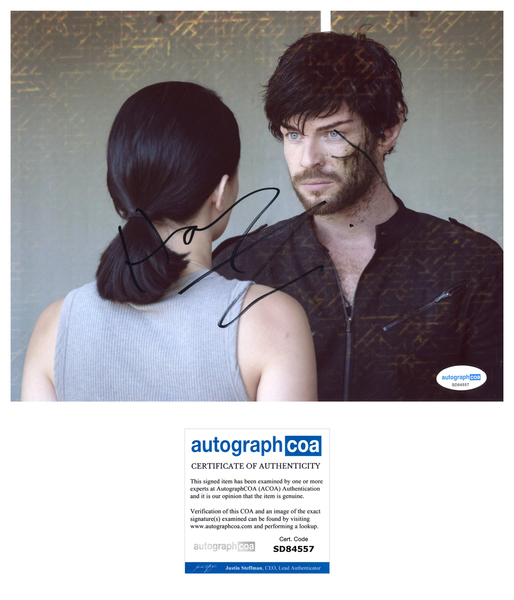 Harry Treadaway Star Trek Signed Autograph 8x10 Photo ACOA