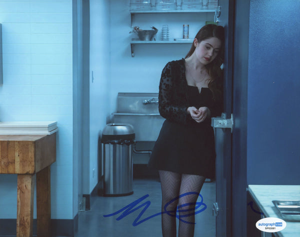 Molly Gordon The Bear Signed Autograph 8x10 Photo ACOA