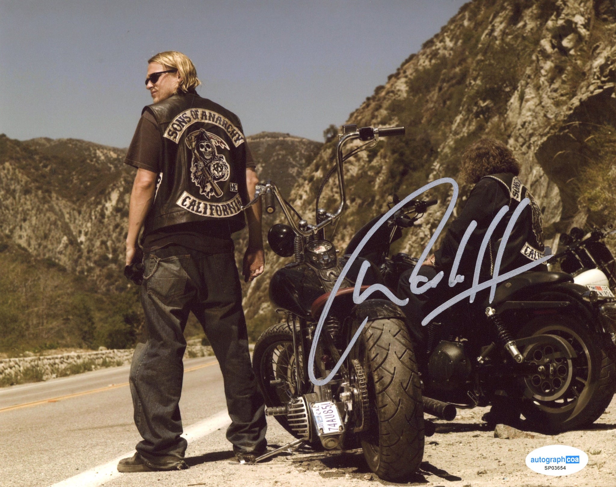 Charlie Hunnam Sons of Anarchy Signed Autograph 8x10 Photo ACOA