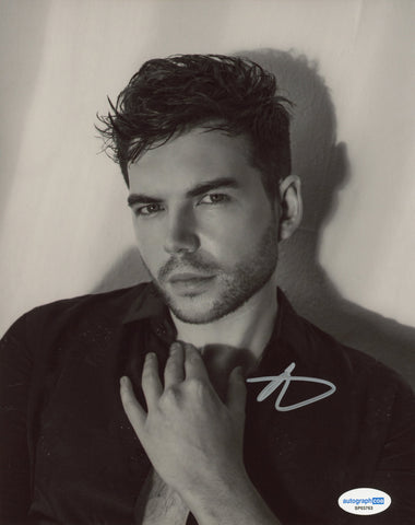 Luke Newton Bridgerton Signed Autograph 8x10 Photo ACOA