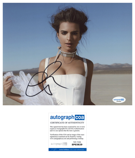 Emily Ratajkowski Sexy Signed Autograph 8x10 Photo ACOA