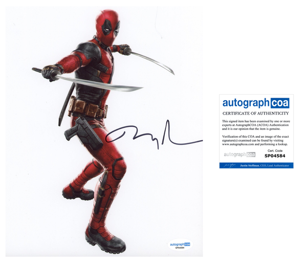 Ryan Reynolds Deadpool Signed Autograph 8x10 Photo ACOA