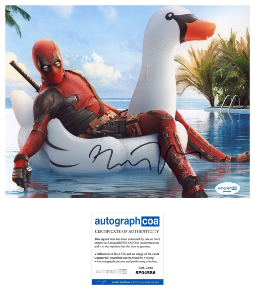 Ryan Reynolds Deadpool Signed Autograph 8x10 Photo ACOA