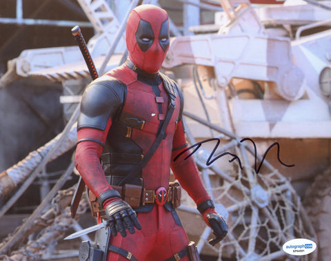 Ryan Reynolds Deadpool Signed Autograph 8x10 Photo ACOA