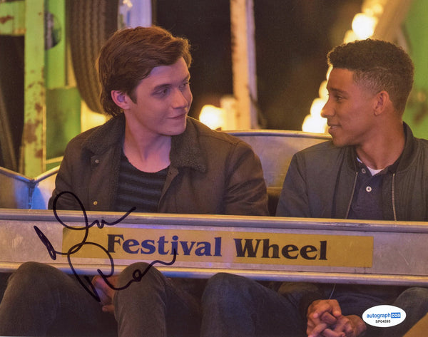 Nick Robinson Love Simon Signed Autograph 8x10 Photo ACOA