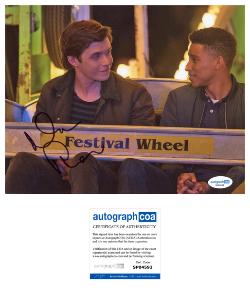 Nick Robinson Love Simon Signed Autograph 8x10 Photo ACOA