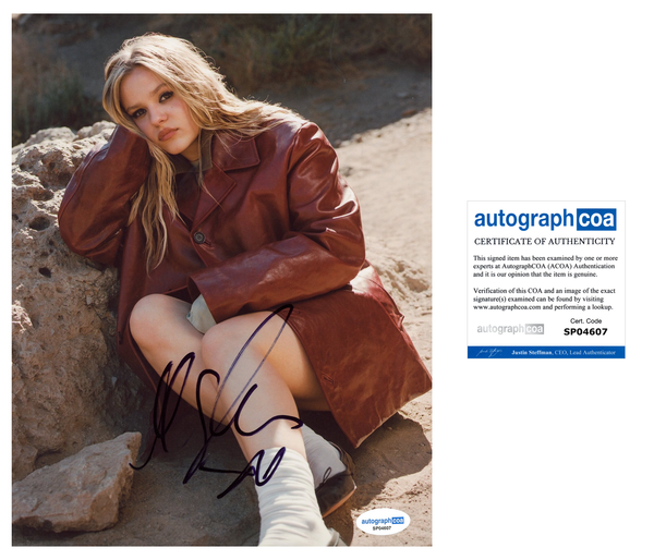 Maisy Stella My Old Ass Signed Autograph 8x10 Photo ACOA