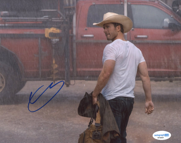Glen Powell Twisters Signed Autograph 8x10 Photo ACOA