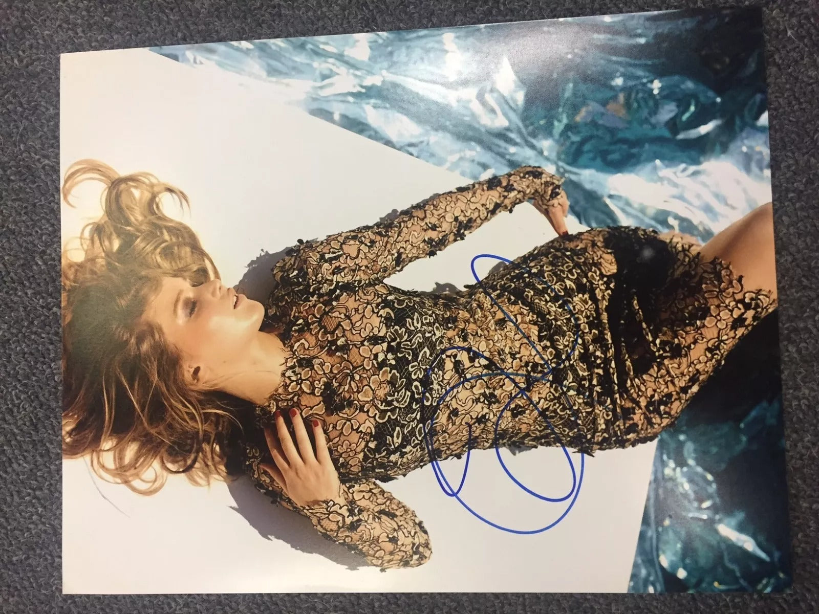 Jennifer Lawrence Sexy Signed Autograph 11x14 JSA COA– Outlaw 