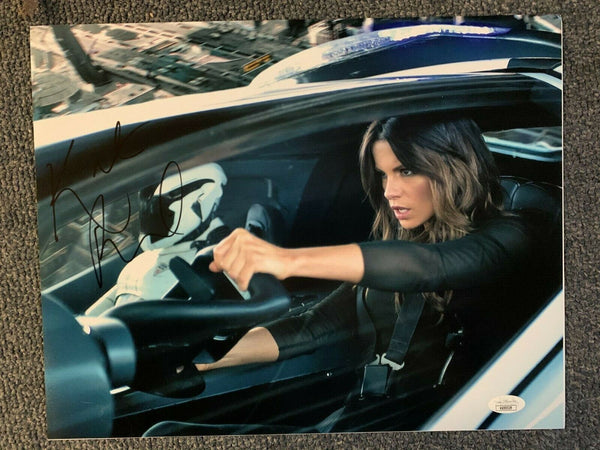 Kate Beckinsale Total Recall Signed Autograph 11x14 Photo JSA COA