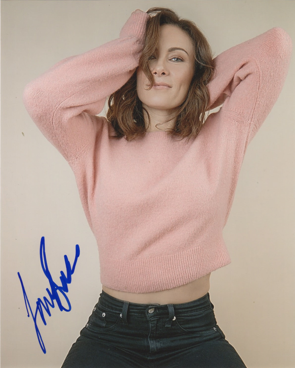 Laura Benanti Sexy Signed Autograph 8x10 Photo #2 - Outlaw Hobbies Authentic Autographs