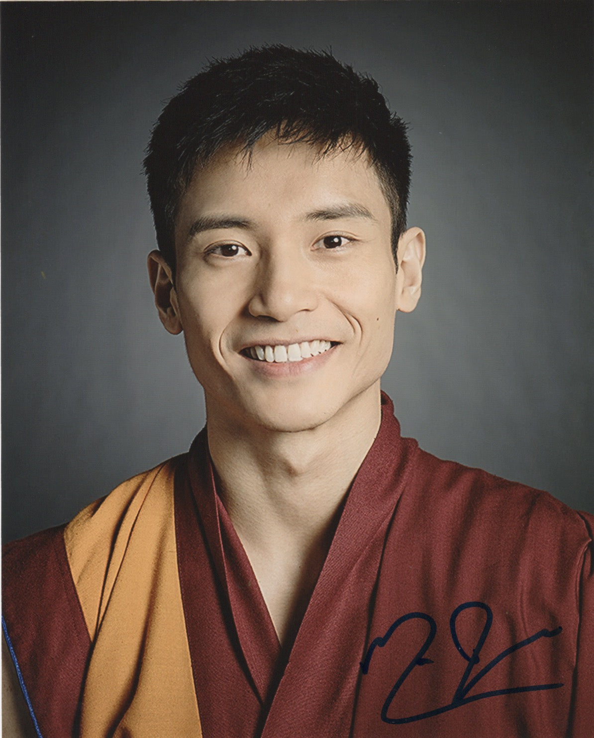 Manny Jacinto The Good Place Signed Autograph 8x10 Photo #5 - Outlaw Hobbies Authentic Autographs