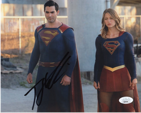 Tyler Hoechlin Superman and Lois Signed Autograph 8x10 Photo JSA COA