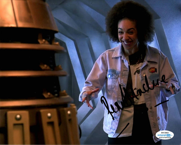 Pearl Mackie Doctor Who Signed Autograph 8x10 Photo #3 - Outlaw Hobbies Authentic Autographs