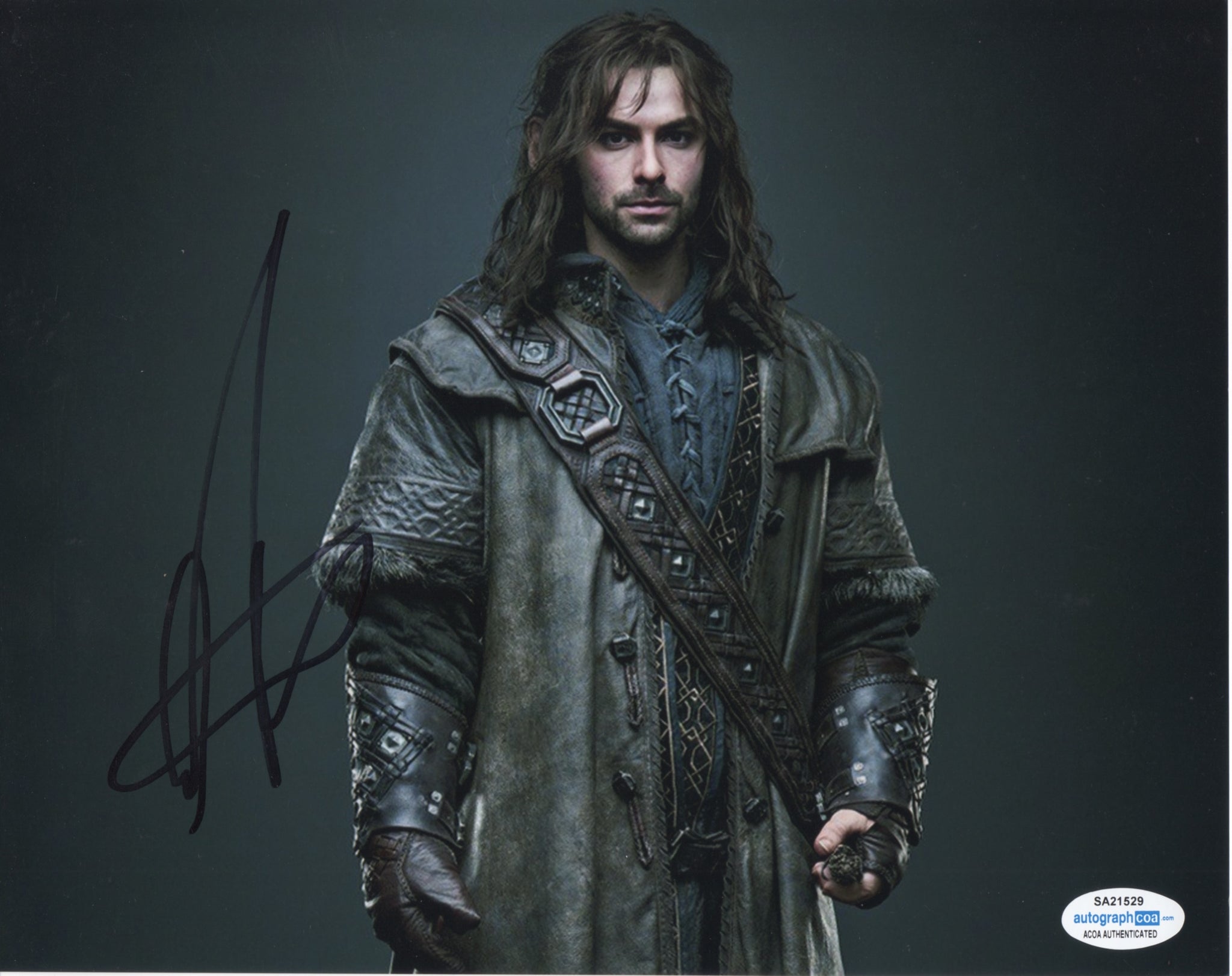 Aidan Turner The Hobbit Signed Autograph 8x10 Photo ACOA - Outlaw Hobbies Authentic Autographs