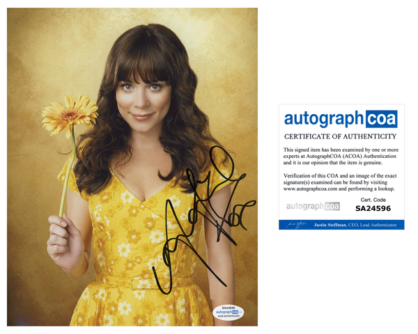 Anna Friel Pushing Daisies Signed Autograph 8x10 Photo ACOA #5 - Outlaw Hobbies Authentic Autographs