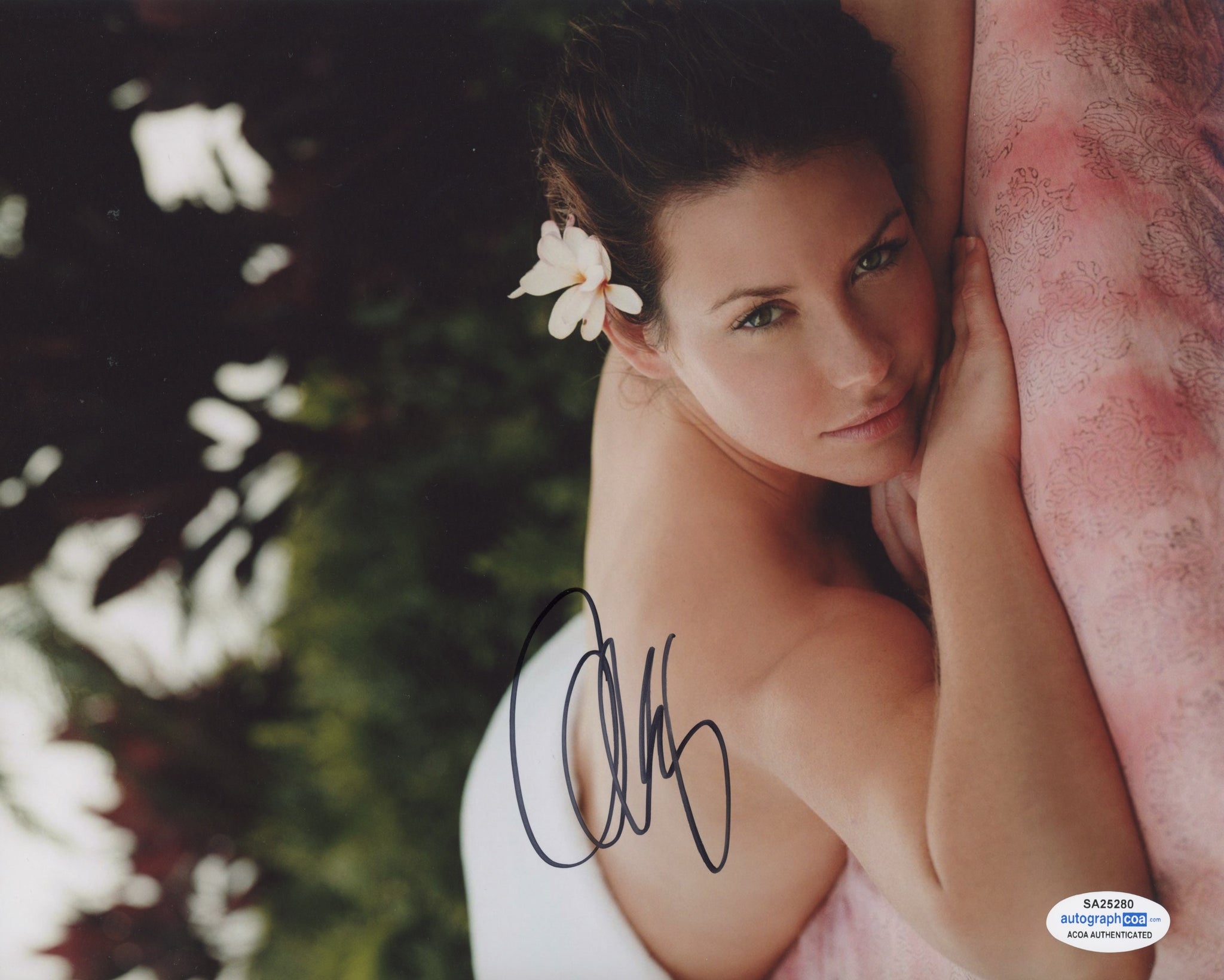 Evangeline Lilly Sexy Signed Autograph 8x10 Photo #11 - Outlaw Hobbies Authentic Autographs